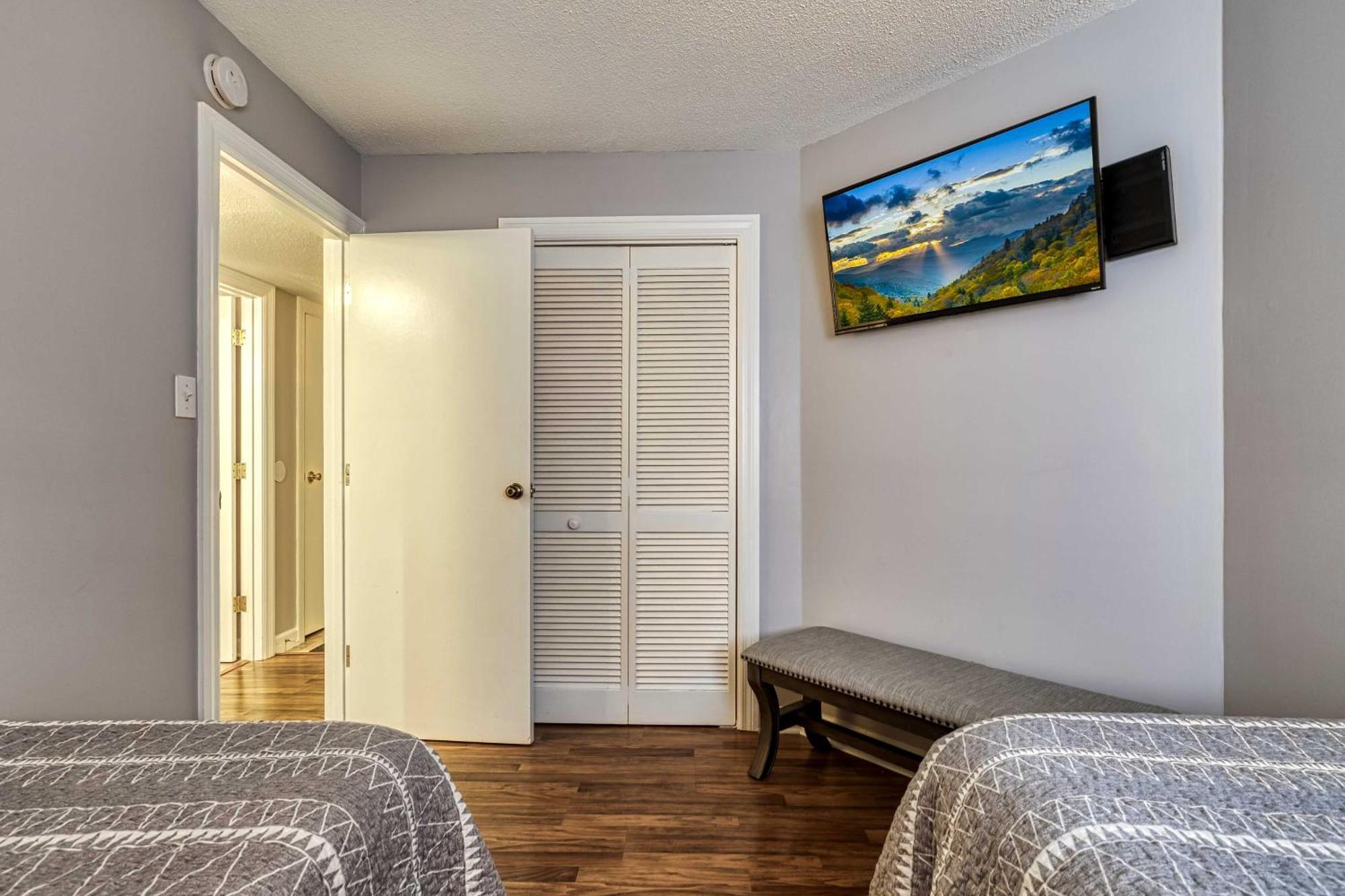 Cozy Resort-Style Gatlinburg Condo Indoor Pool! Ngoại thất bức ảnh
